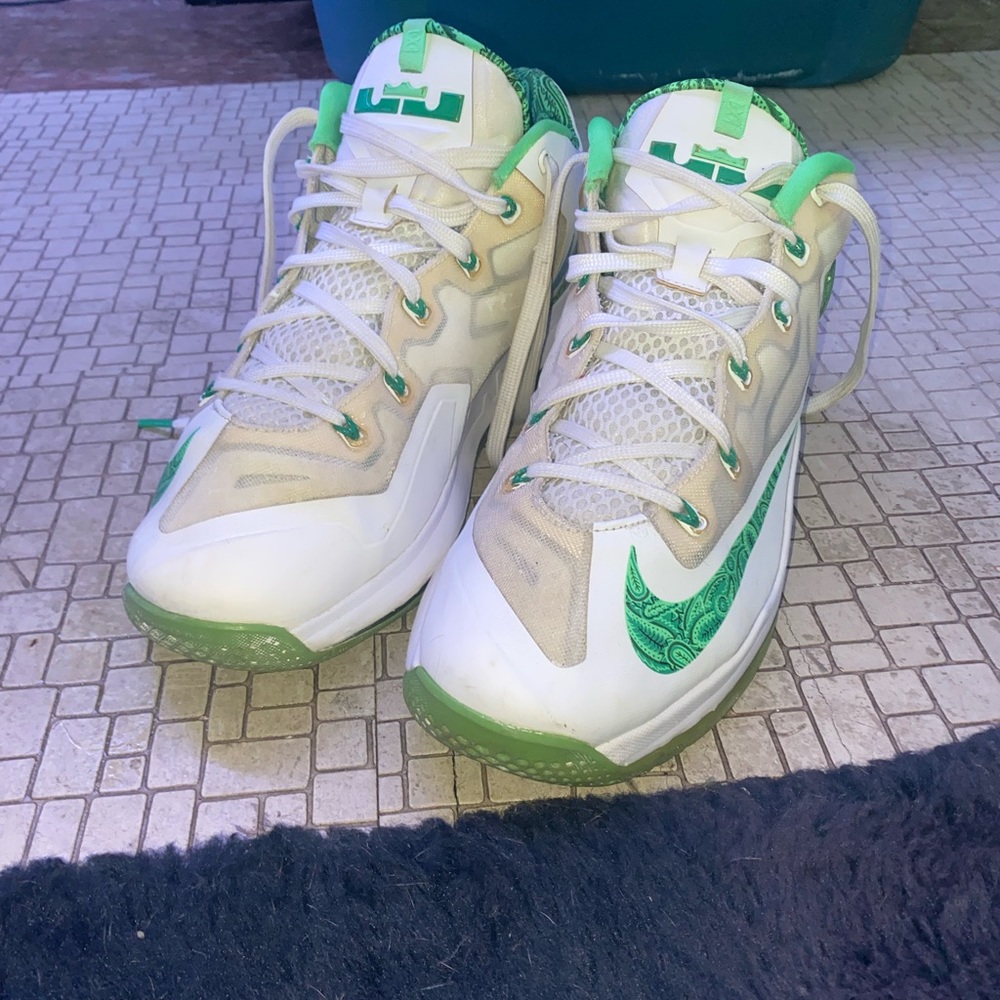 LeBron 11 Low “Easter’s”